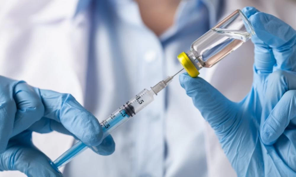 Ρωσία: Ξεκίνησε κλινικές δοκιμές για κινέζικο εμβόλιο